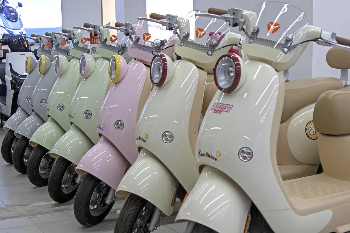 新国标电动车争议：消除“误读”要快，整改行动要更快